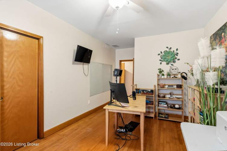 Listing Image 52