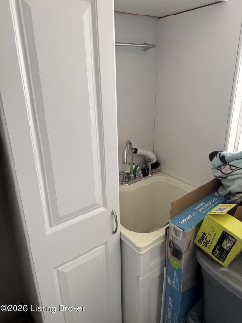 Listing Image 28