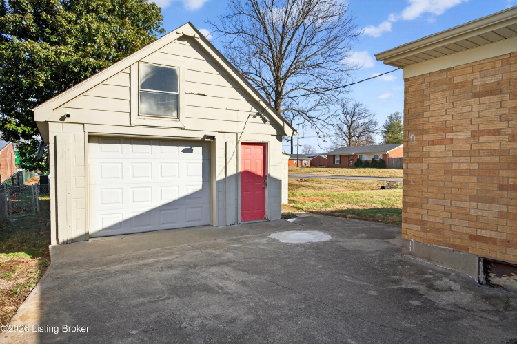Listing Image 25