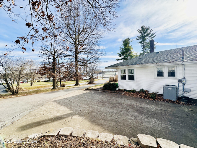 Listing Image 25