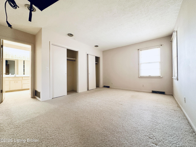 Listing Image 59