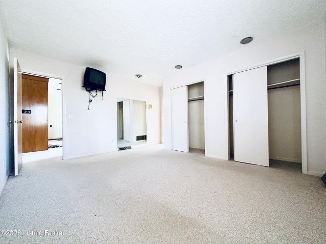 Listing Image 60