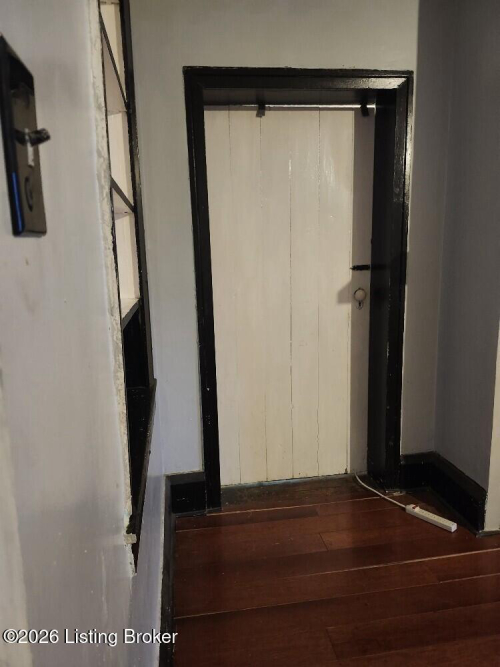 Listing Image 18
