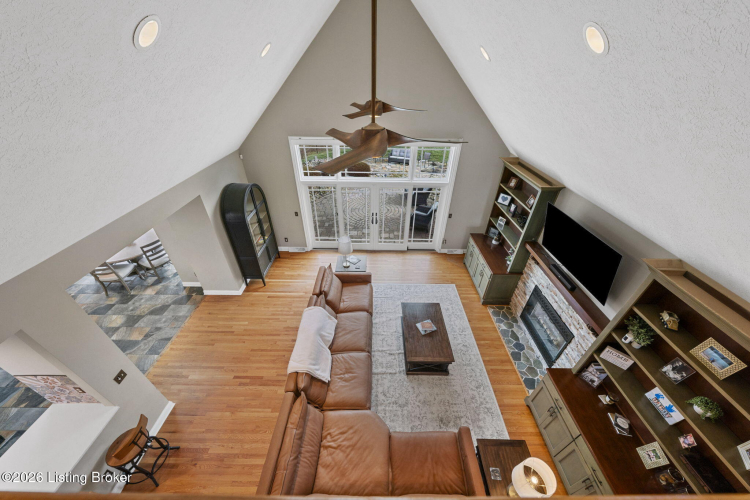 Listing Image 18