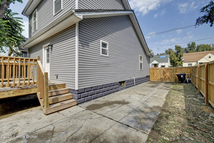 Listing Image 24