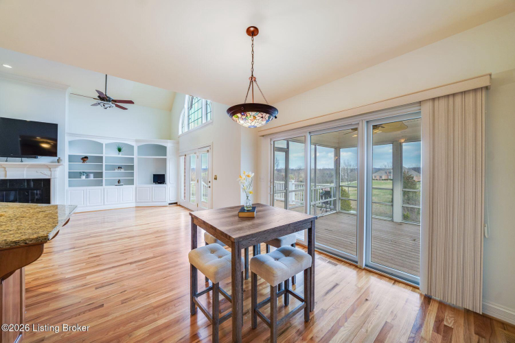 Listing Image 20