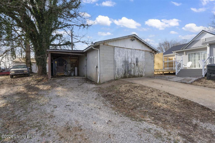 Listing Image 33