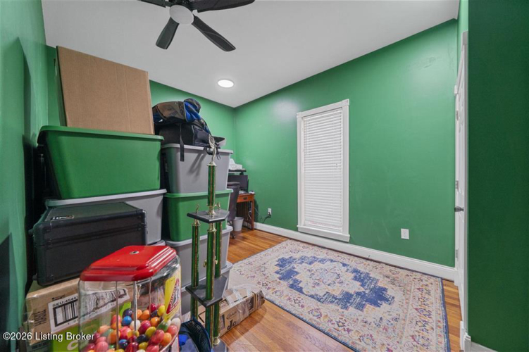 Listing Image 9