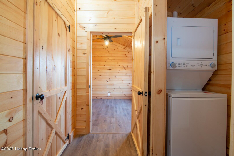 Listing Image 18
