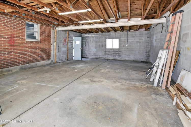 Listing Image 26