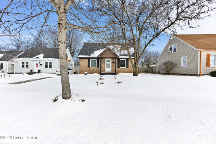 Listing Image 4