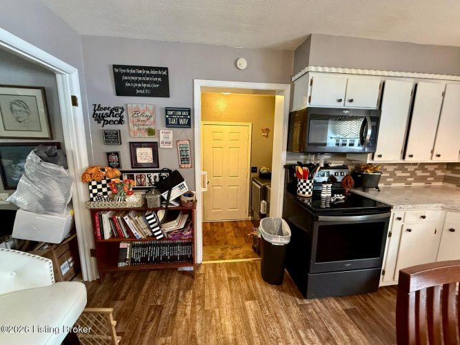 Listing Image 25
