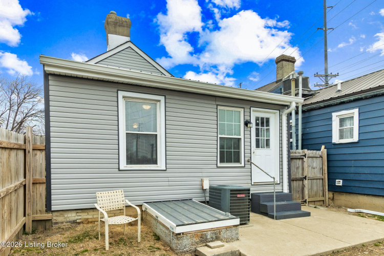 Listing Image 5