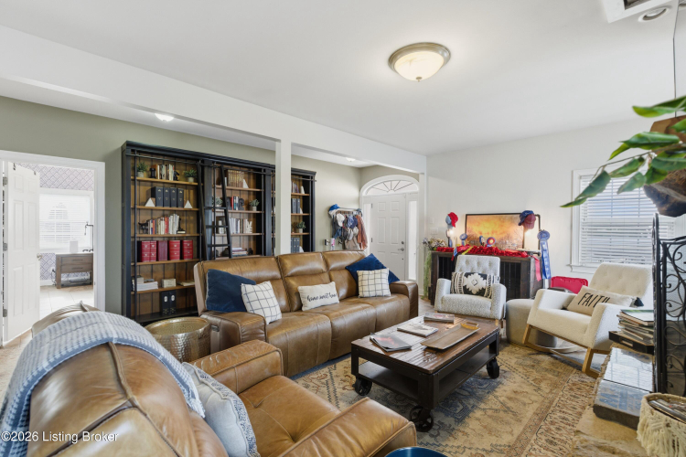 Listing Image 14