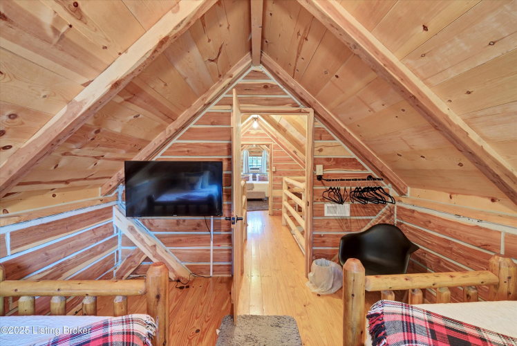 Listing Image 43
