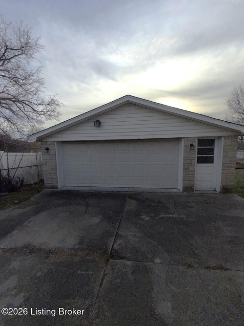 Listing Image 17