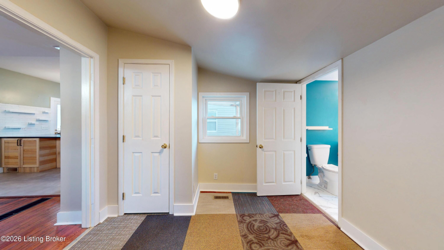 Listing Image 18