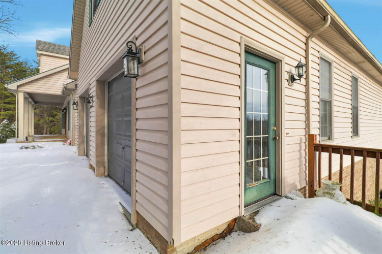 Listing Image 54