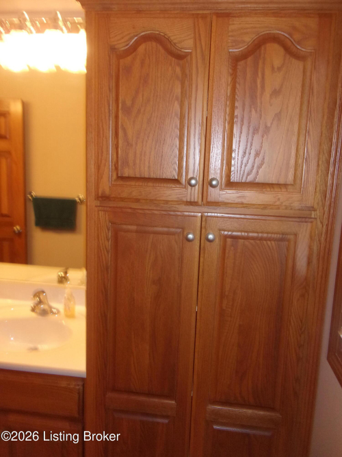 Listing Image 50