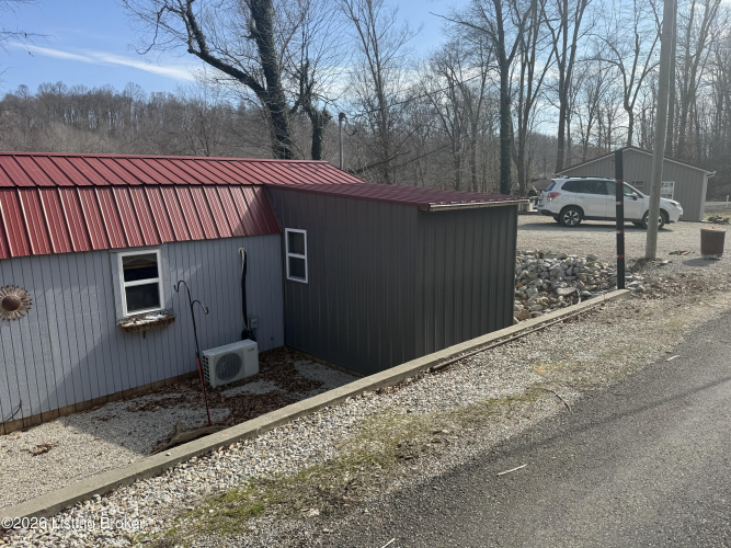 Listing Image 44