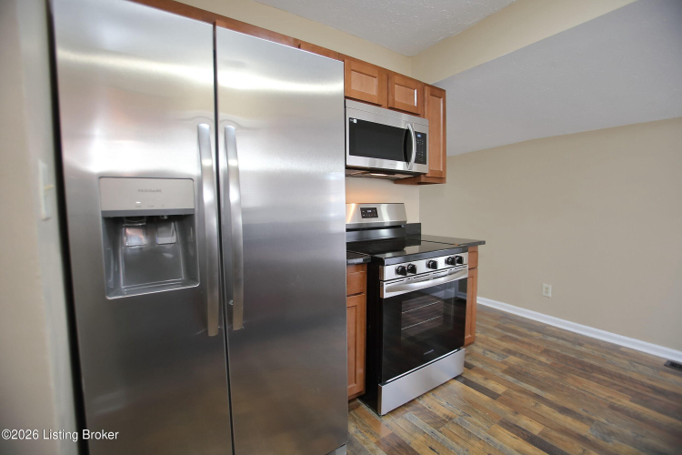 Listing Image 15