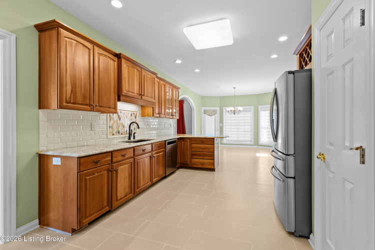 Listing Image 13