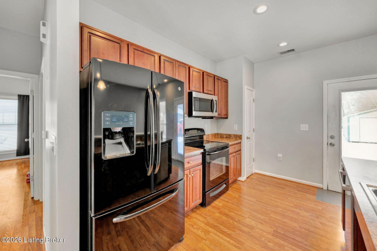 Listing Image 14