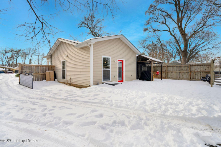 Listing Image 28