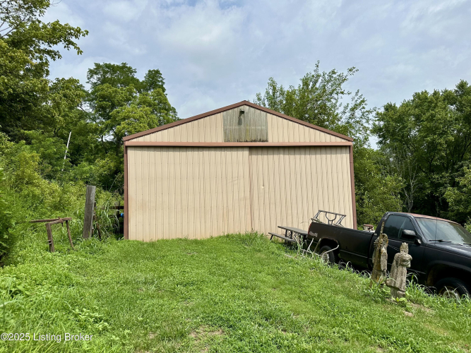 Listing Image 11
