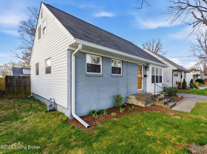 Listing Image 3