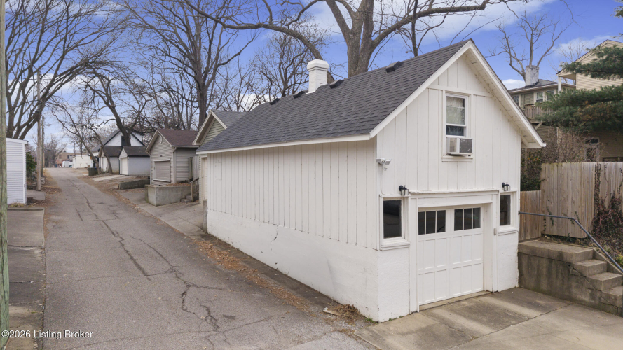 Listing Image 32