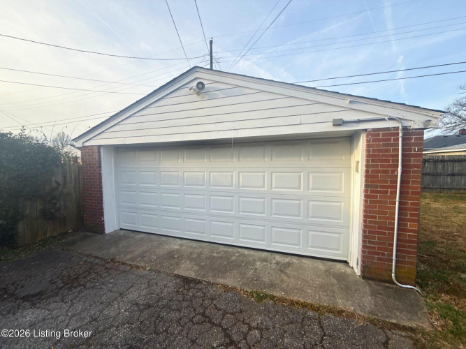 Listing Image 27