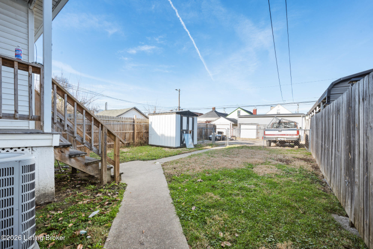 Listing Image 8