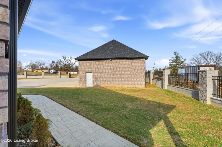 Listing Image 67