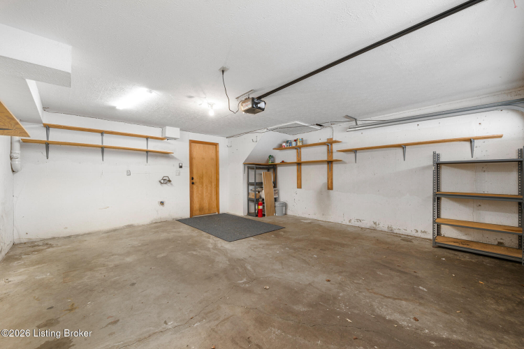 Listing Image 28