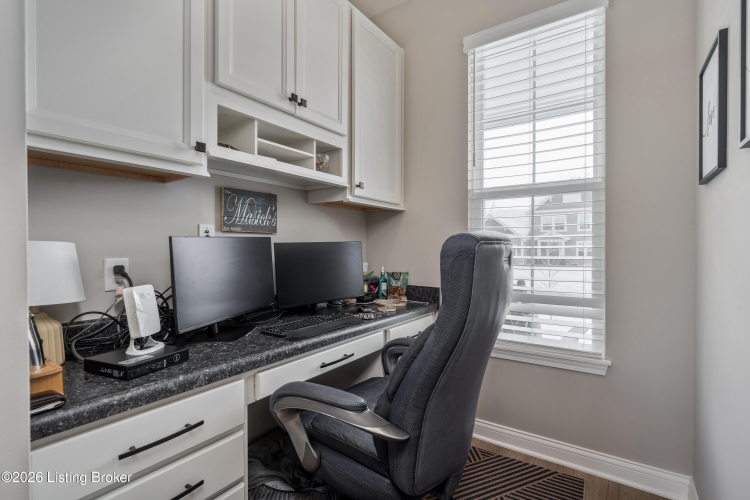 Listing Image 15