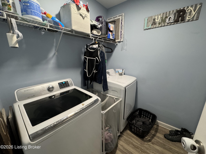 Listing Image 21