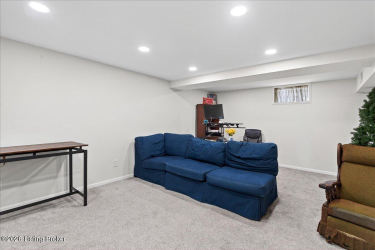 Listing Image 33