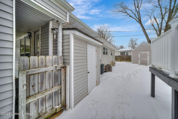 Listing Image 32