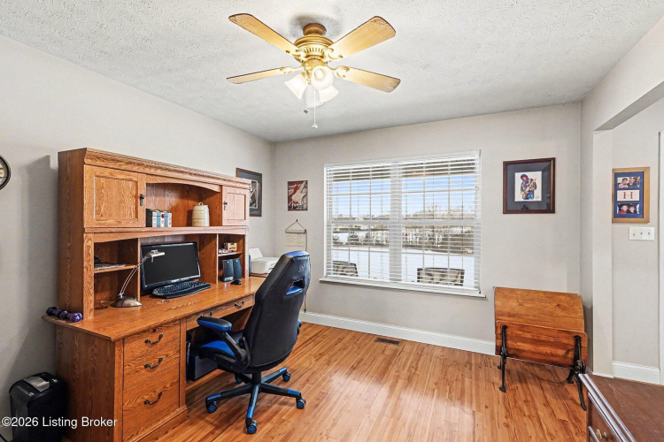 Listing Image 20