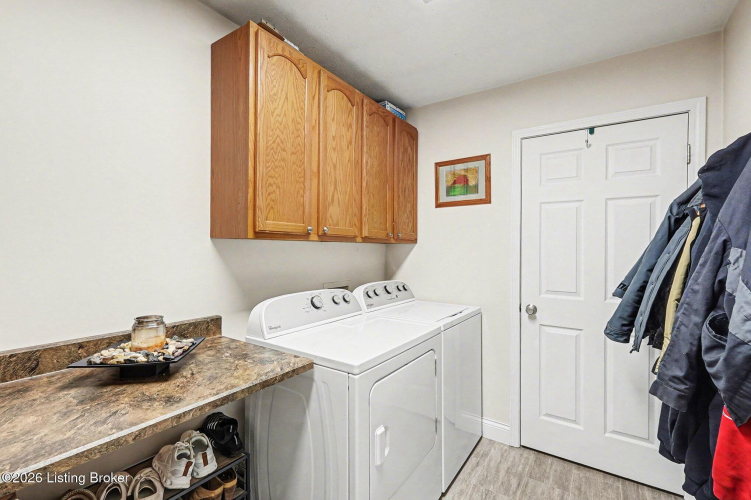 Listing Image 23