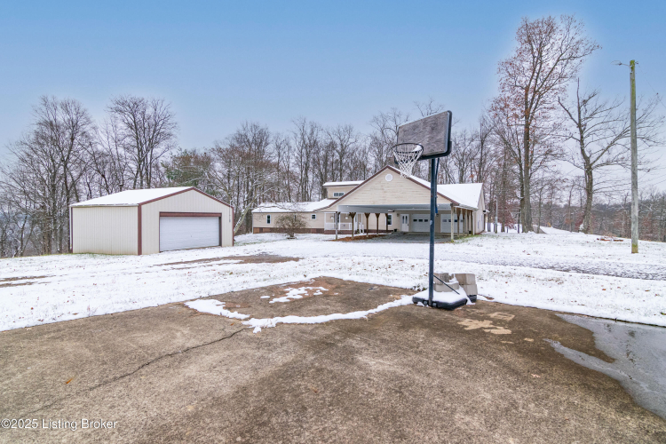 Listing Image 19