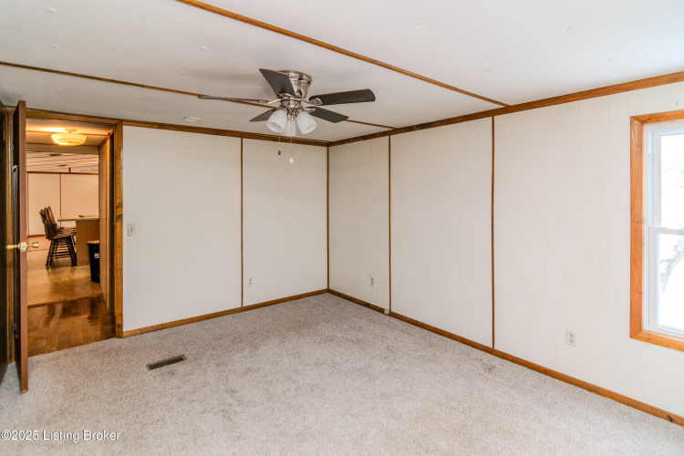 Listing Image 53