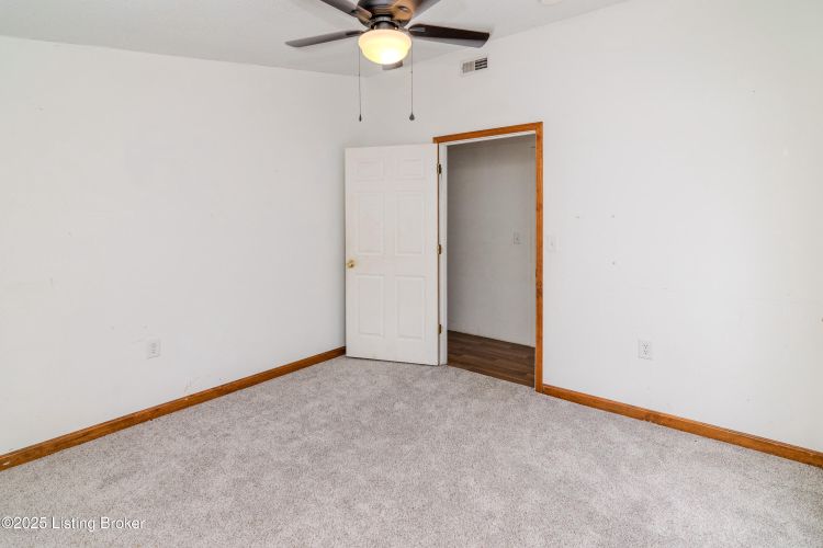 Listing Image 59