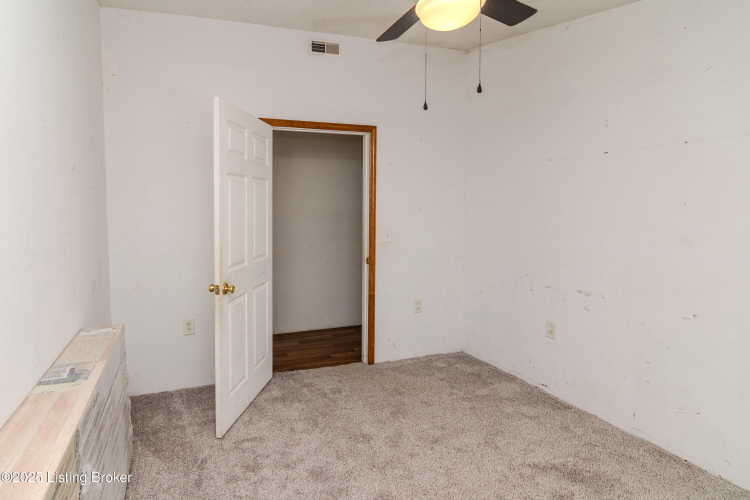 Listing Image 64