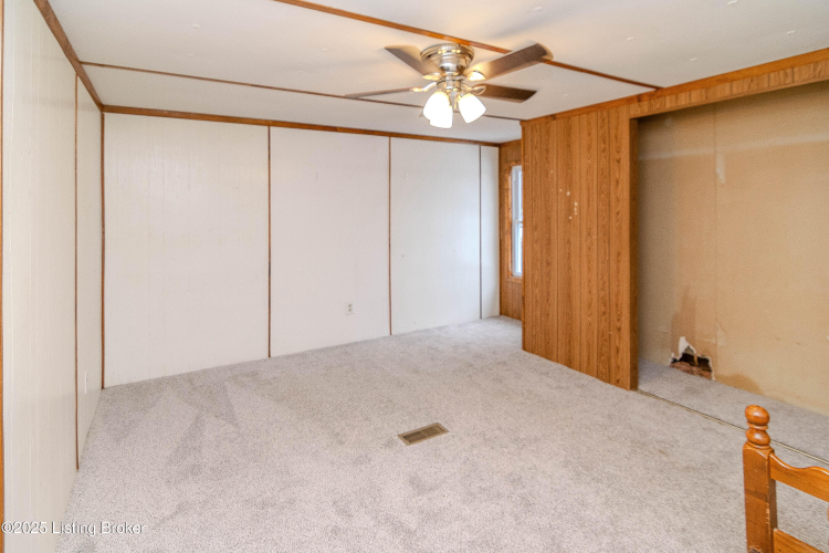 Listing Image 70