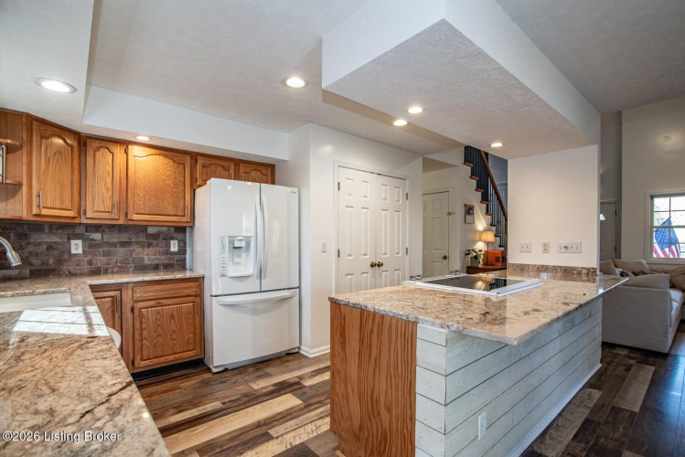 Listing Image 23