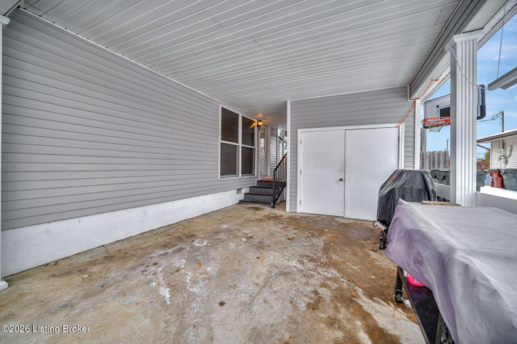 Listing Image 50