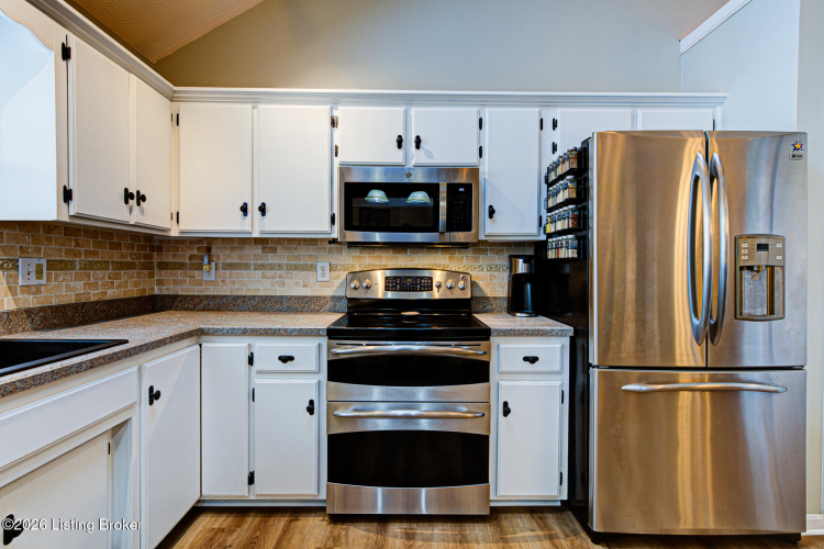 Listing Image 15