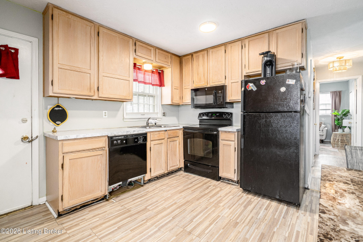 Listing Image 7